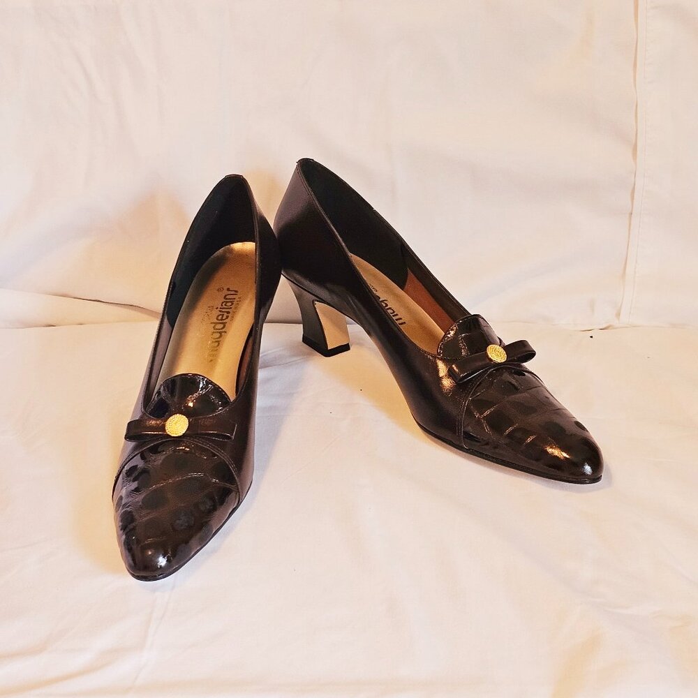 Vintage California Magdesians Leather Low Heel Pumps, Size 11N